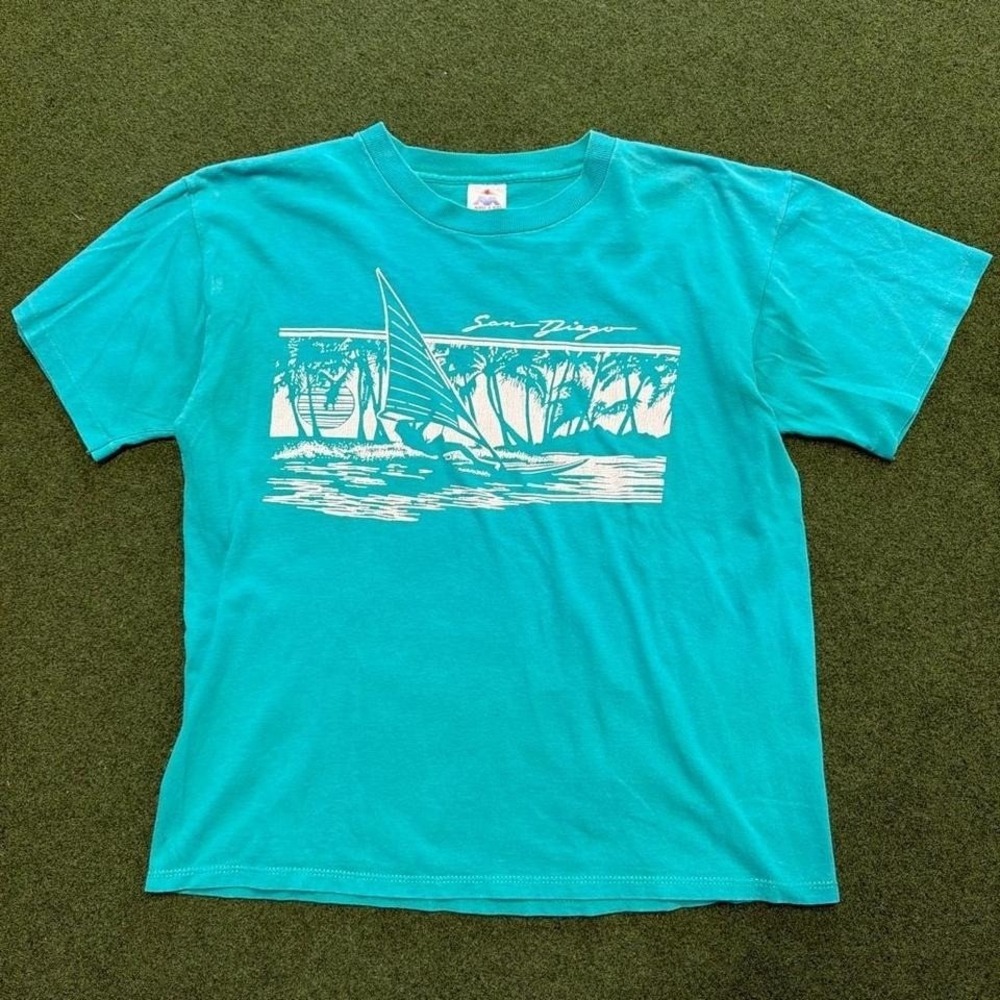 Vintage 1980s San Diego windsurfing, graphic tee vintage 80s graphic T-shirt